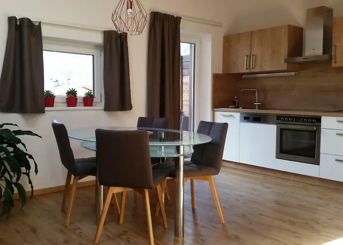 Kindl Нойштіфт-ім-Штубайталь